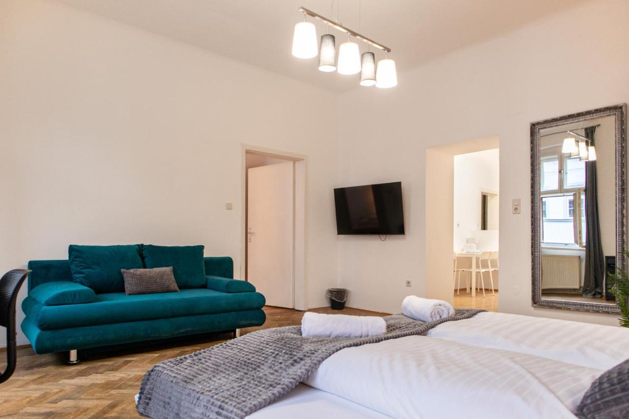 Spacious 2Br Apt.-Near Wiener Stadthalle Viena Exterior foto